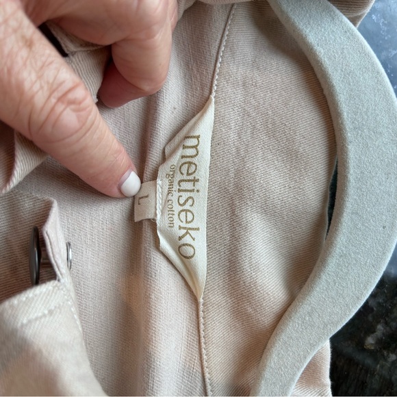 Metiseko Sesame Cashew Blouson 100% Organic cotton jacket. Cargo pockets. Crop - Picture 11 of 16
